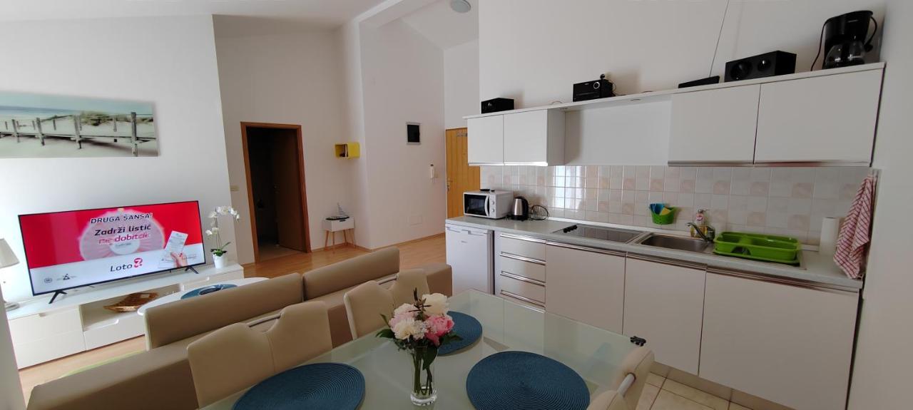 Apartman Krase Medulin Eksteriør billede